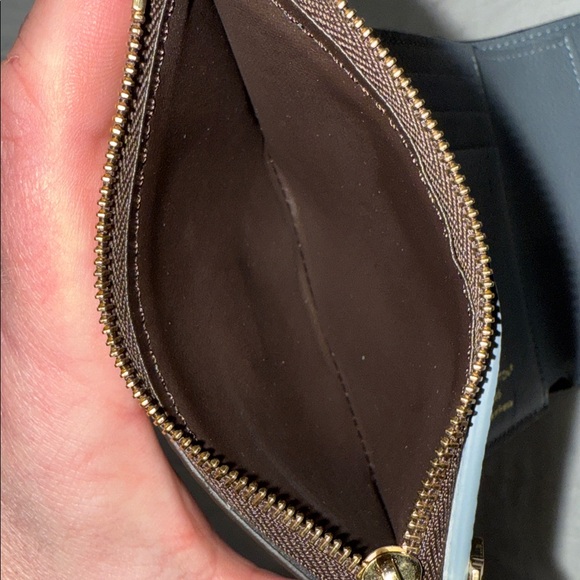 🎉 SOLD 🎉 Louis Vuitton Victorine on my Side Wallet - Picture 12 of 16